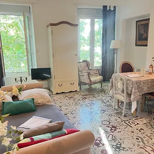  Apartment Les Coulisses De L'horloge - Wifi - 50 M Palais Des Papes